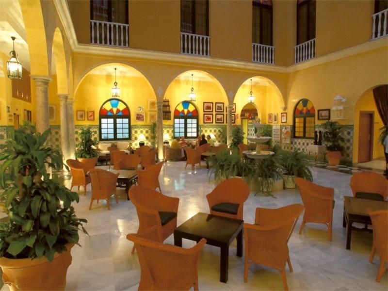 Senator Hotel 4*